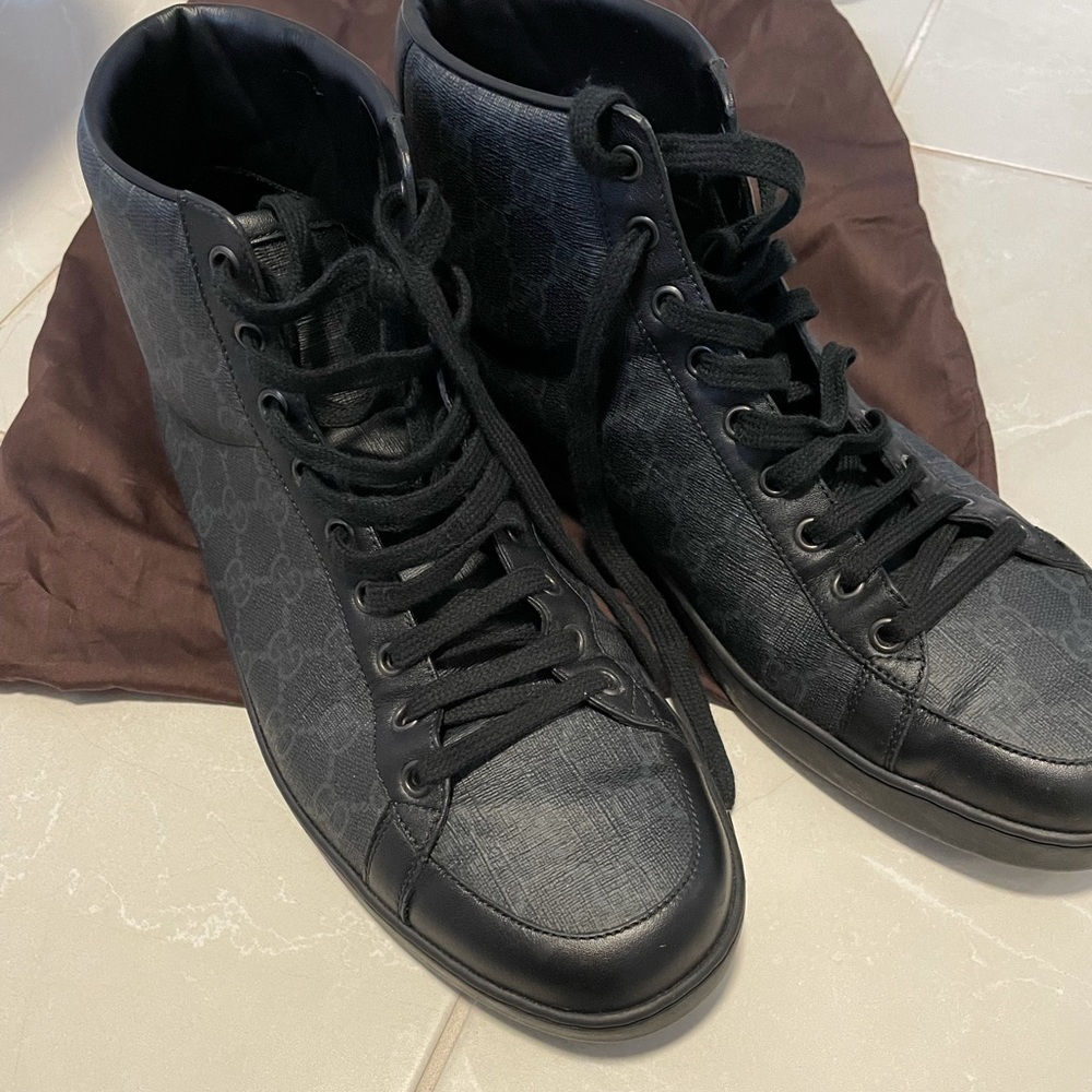 Great condition men’s Gucci sneakers